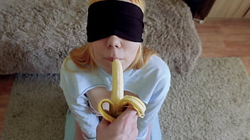 Deceived My Stepsister In A Blindfolded Game – She Seemed To Enjoy It