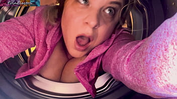 Stepmother Trapped In The Washer Takes Double Penetration To Hide The Incident