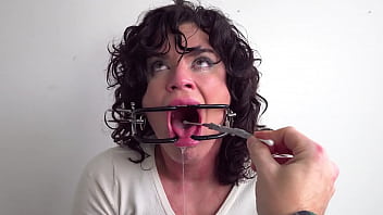 Karen’s Humiliating Gag Reflex Test During Covid Screening