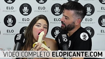 Sara Blonde Enjoys A Banana With Cream On Elo Podcast