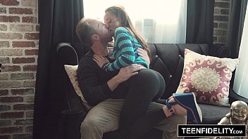 Holly Hendrix Swaps Anal For A Creampie