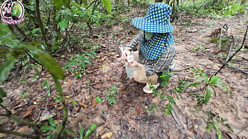Thai Girl Pees In The Woods Then Flashes Her Wet Pussy Roadside In 4k