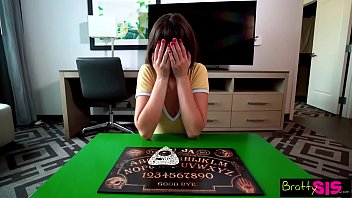 Desperate Stepsister Spreads For Survival